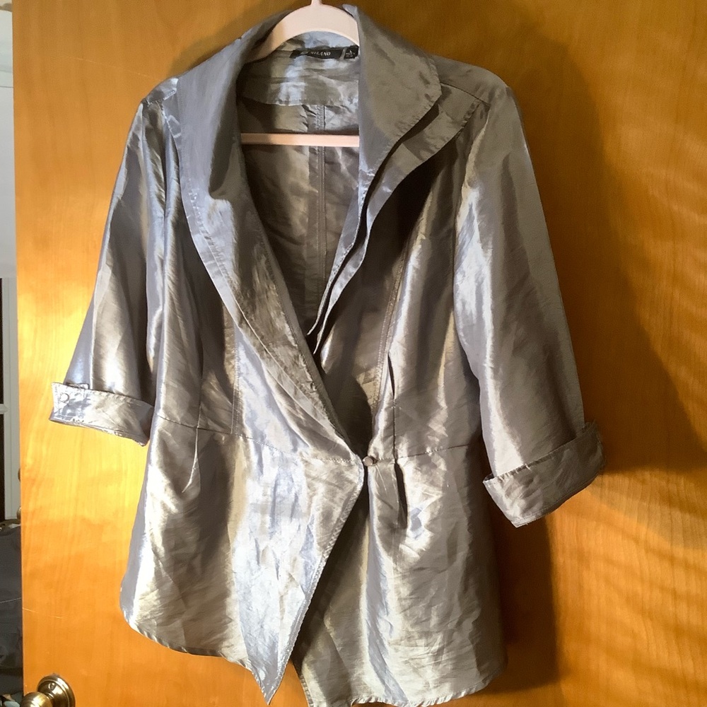 MILANO // Elegant silver jacket